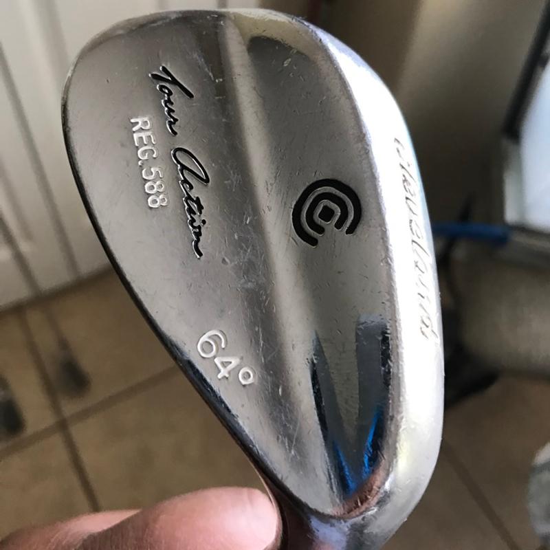 Cleveland 64 degree lob wedge for sale in Orlando, FL 5miles Buy and Sell