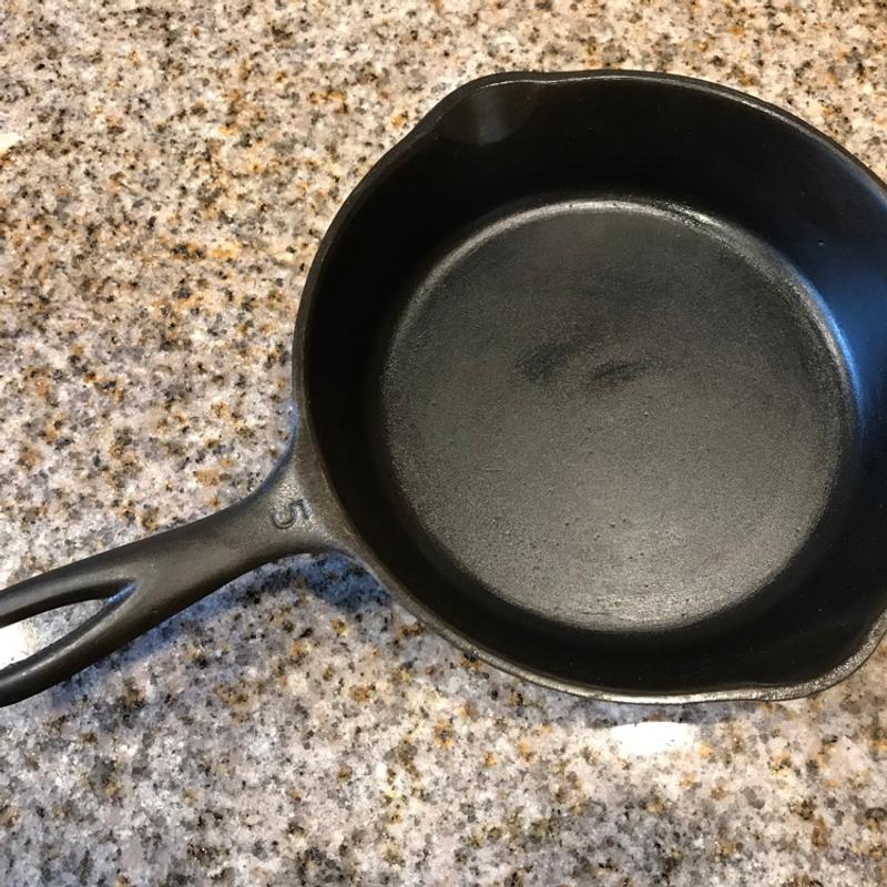 Unmarked Wagner Cast Iron 5 Skillet for sale in Chatsworth, CA 5miles Buy and Sell