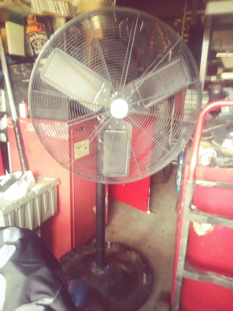 Big shop fan with wheels for sale in Norcross, GA 5miles Buy and Sell