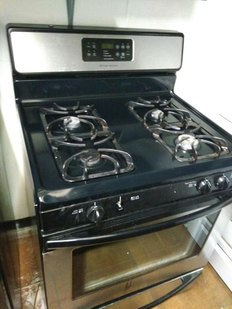 Black gas stove for sale in Houston, TX 5miles Buy and Sell
