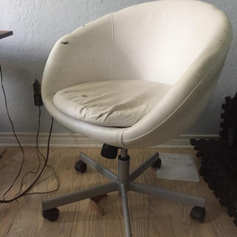 White Round Egg Chair Adjustable and with Wheels for sale in