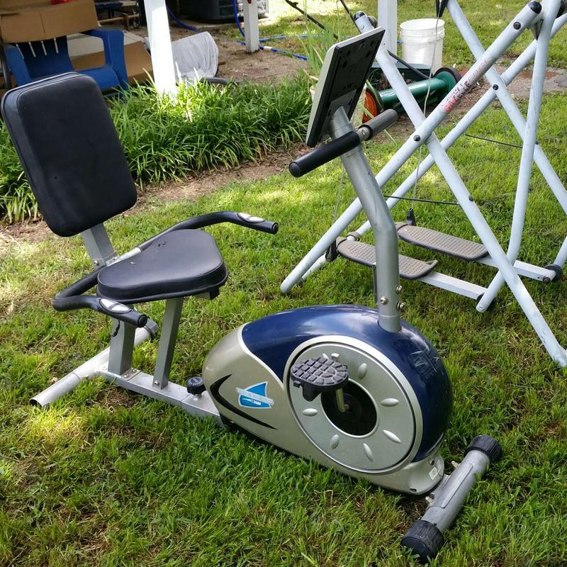 Recumbent body flex stationary bike. Model 5200. ***price change! for