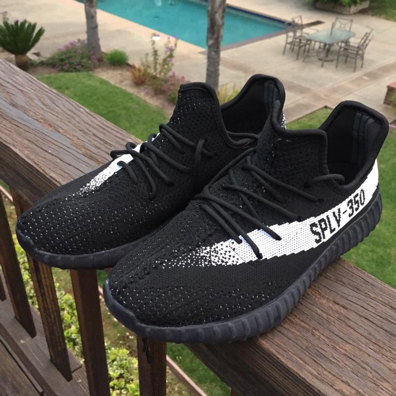 yeezy oreo size 11