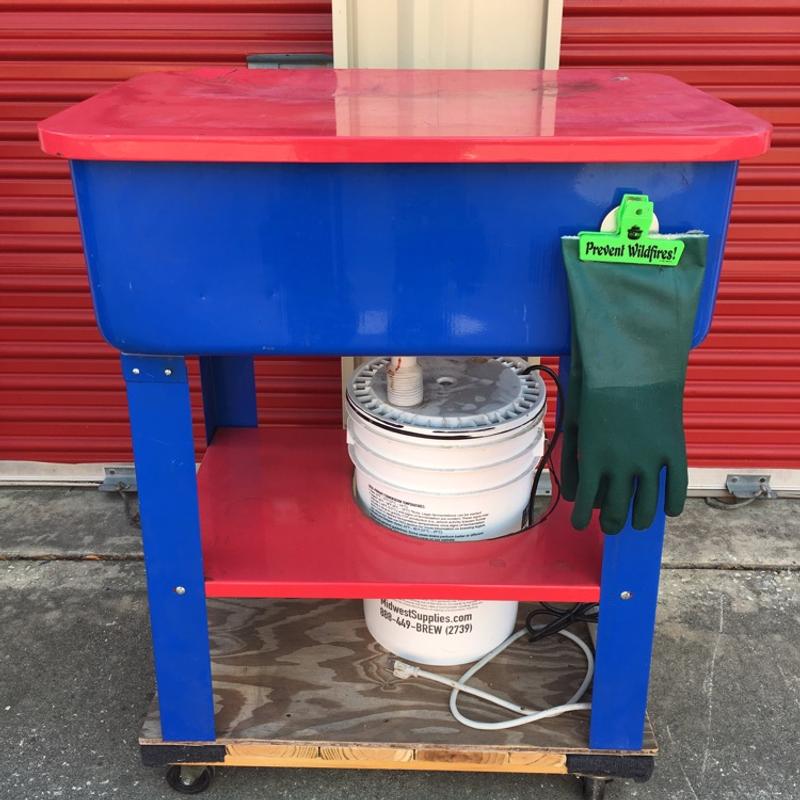 20 gal. Parts Washer with Pump, External Filtration, Hose and Center