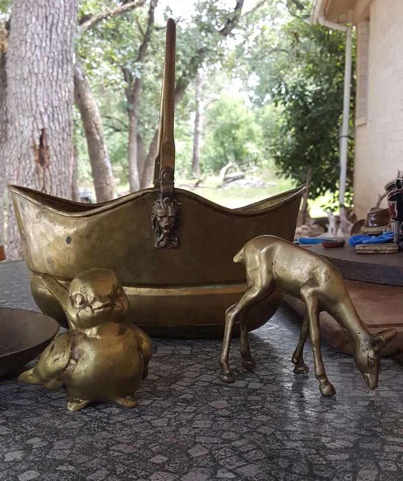 Brass knick knacks for sale in Cleburne, TX 5miles Buy and Sell