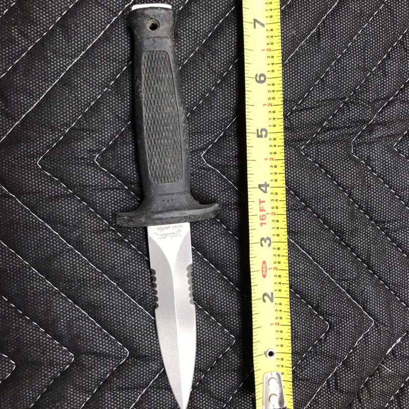 Vintage Seki Japanese VALOR Boot Knife 440 stainless 792 . Used but in