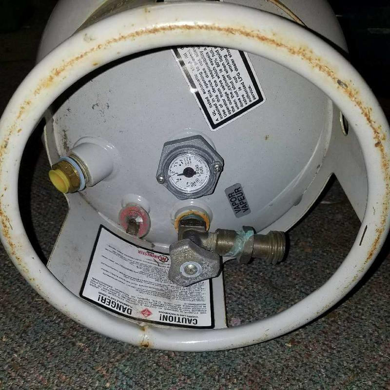 Forklift gas tank, half full for sale in Three Rivers, MI 5miles Buy and Sell