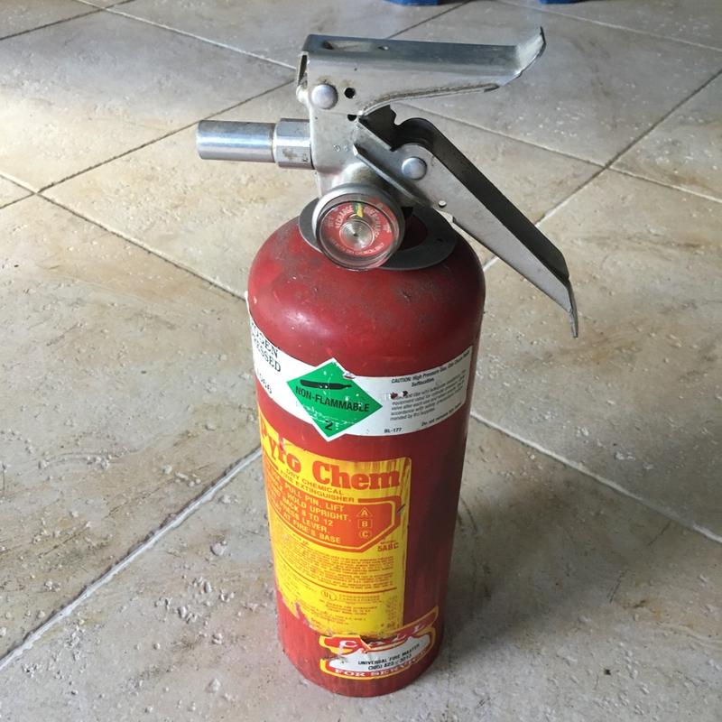 Nitrogen compressed fire extinguisher for sale in Fort Lauderdale, FL 5miles Buy and Sell
