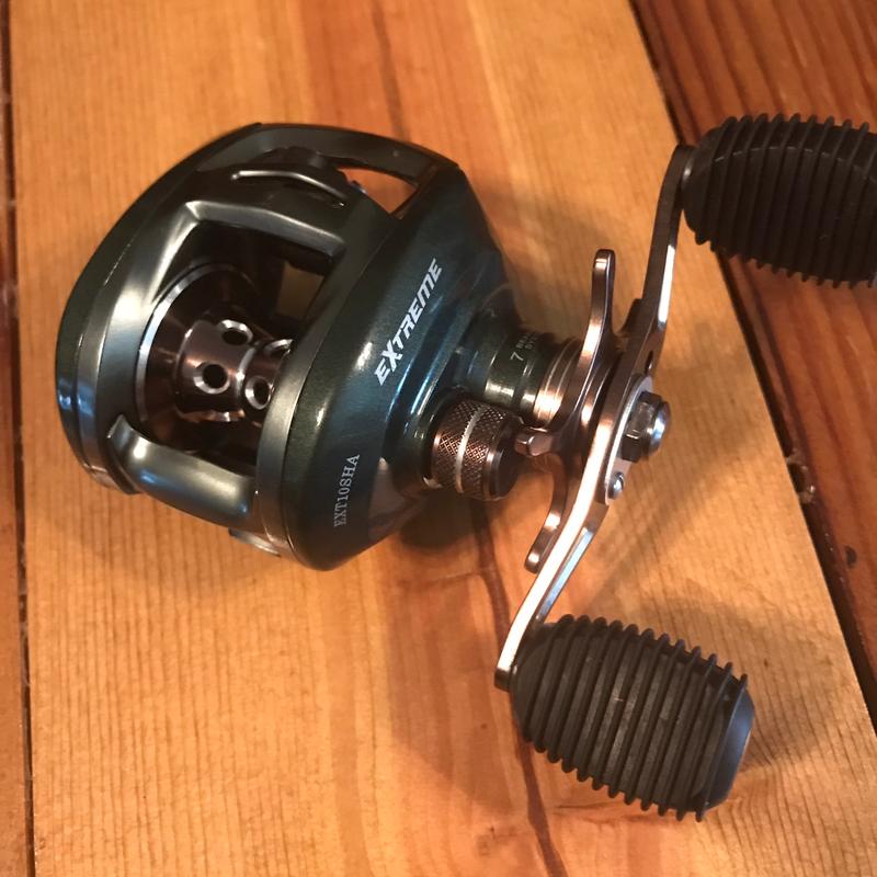 Bass Pro Shops Extreme Baitcaster fishing reel super high speed for
