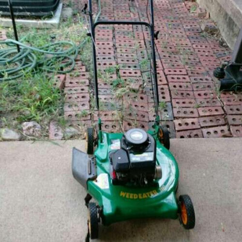 20" weed eater lawn mower. for sale in Garland, TX 5miles Buy and Sell