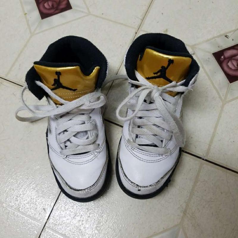 Estoy vendiendo estos zapatos marca Jordan para,niño son size #11c for sale  in Katy, TX - 5miles: Buy and Sell