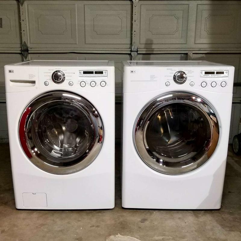 LG Front Load White Washer and Dryer Electric for sale in Plano, TX