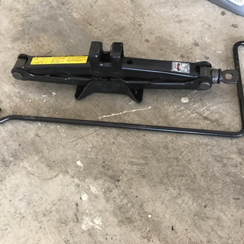 NEW OEM Stock Car Jack With Crank!! for sale in Montebello, CA 5miles