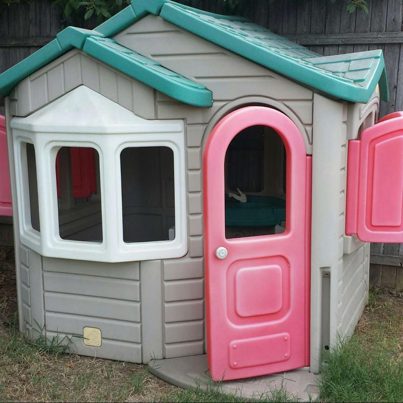 step2 naturally playful welcome home playhouse