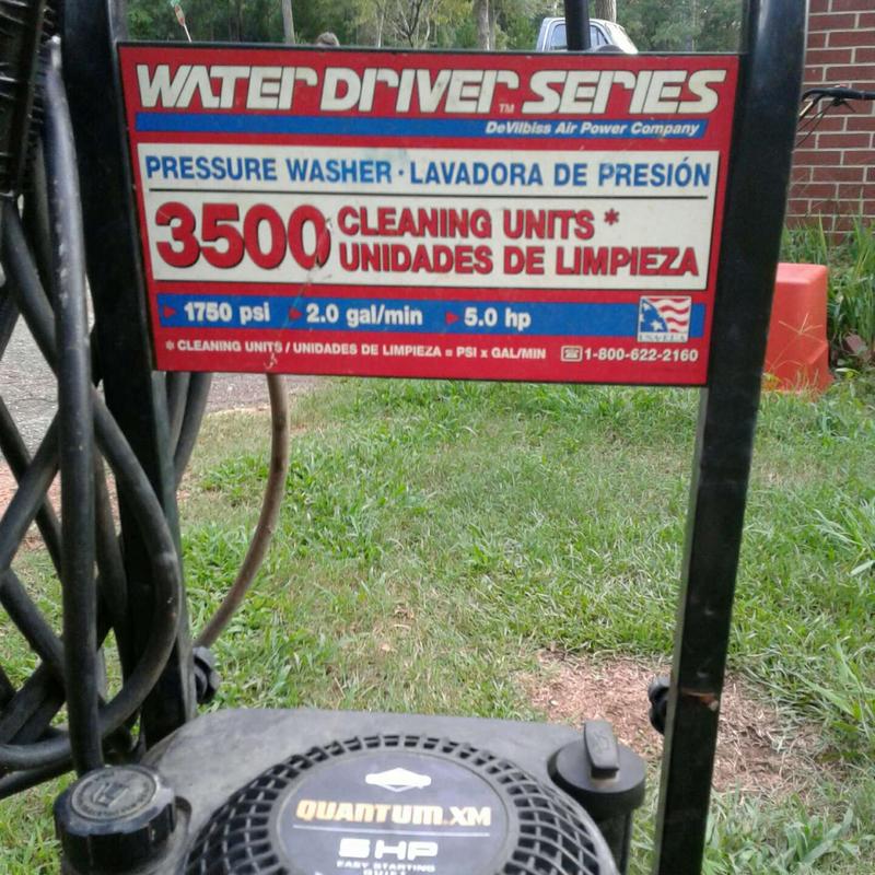 Briggs & Stratton water driver series 3500 5 horsepower 2 gallon