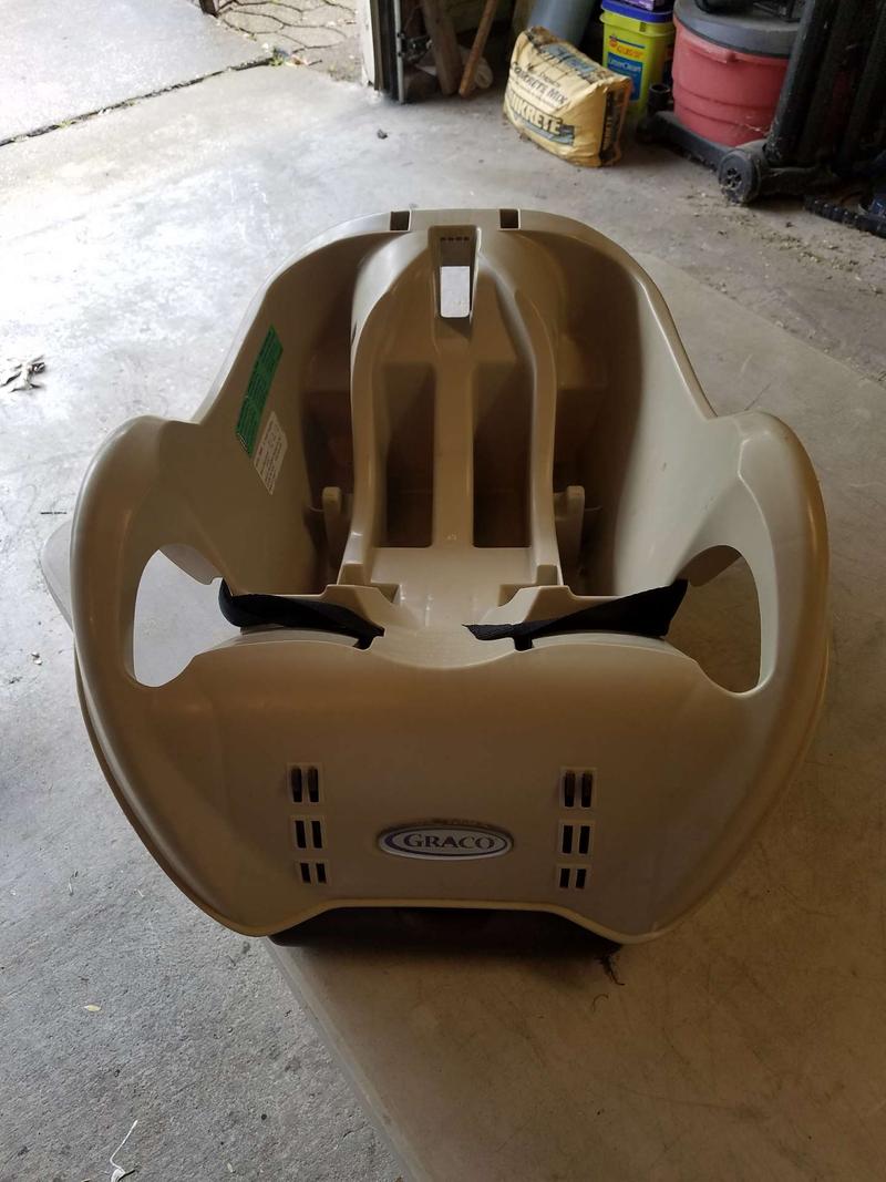 Graco Quick Connect Infant Car Seat / Carseat Base Only for sale in