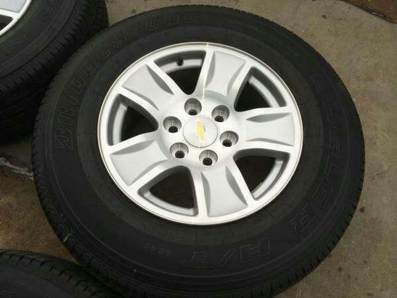 Like New Chevy Gmc Factory Rims Tires 6 Lug Original Wheels Silverado For Sale In Dallas Tx 5miles Buy And Sell