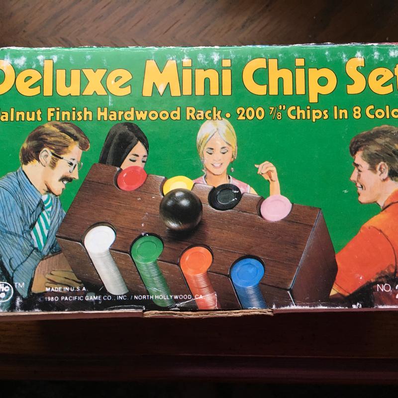 Vintage 1980 deluxe mini poker chip set for sale in Hemet, CA 5miles Buy and Sell