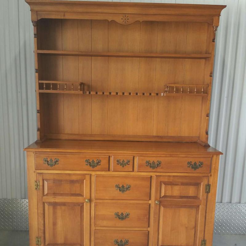 Lovely Tell City Dining Hutch for sale in The Colony, TX 5miles Buy