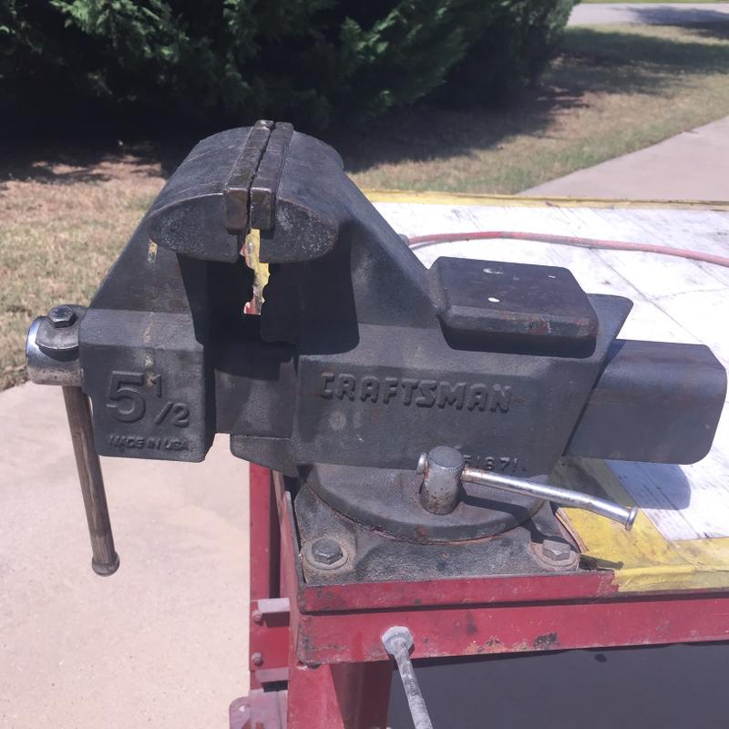 Craftsman 51871 swivel bench Vise Anvil 5 1/2" reversible jaws pipe 40