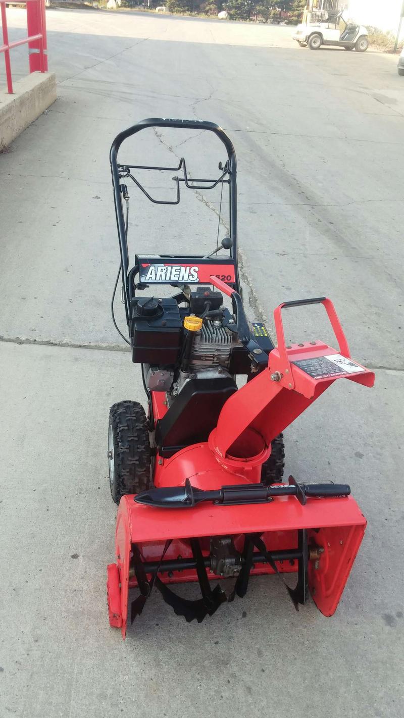 For Sale a 5.5hp ARIENS snow blower. for sale in Hanover Park, IL