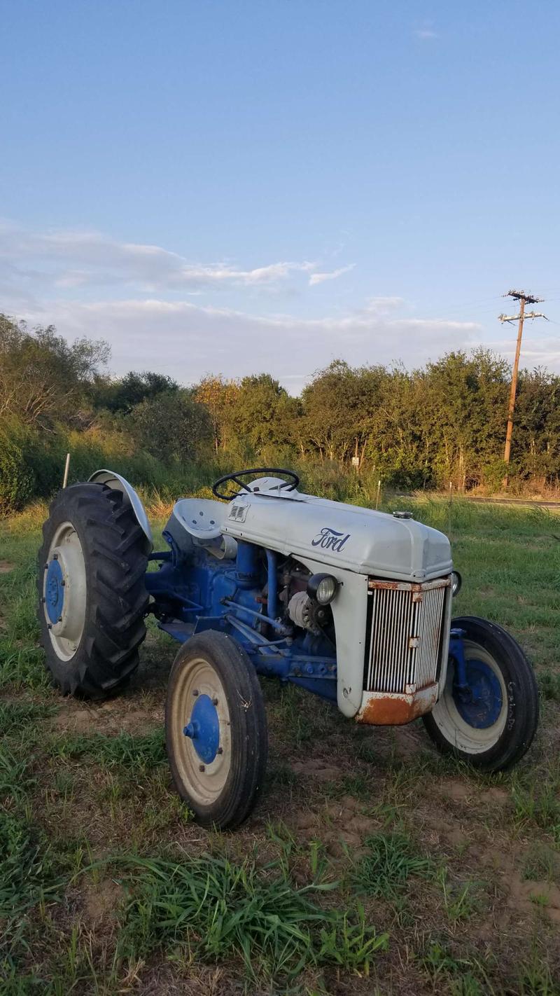 1951 Ford 8N Tractor for sale in Elmendorf, TX 5miles Buy and Sell