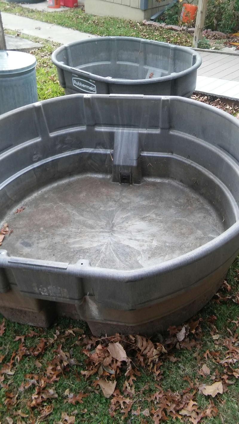 Rubbermaid...water ponds / Lilly ponds / hot tub /bath tub for sale in
