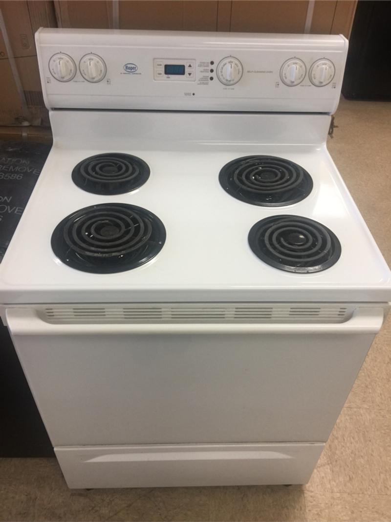 Electrical Range Roper coil top stove oven excellent condition works