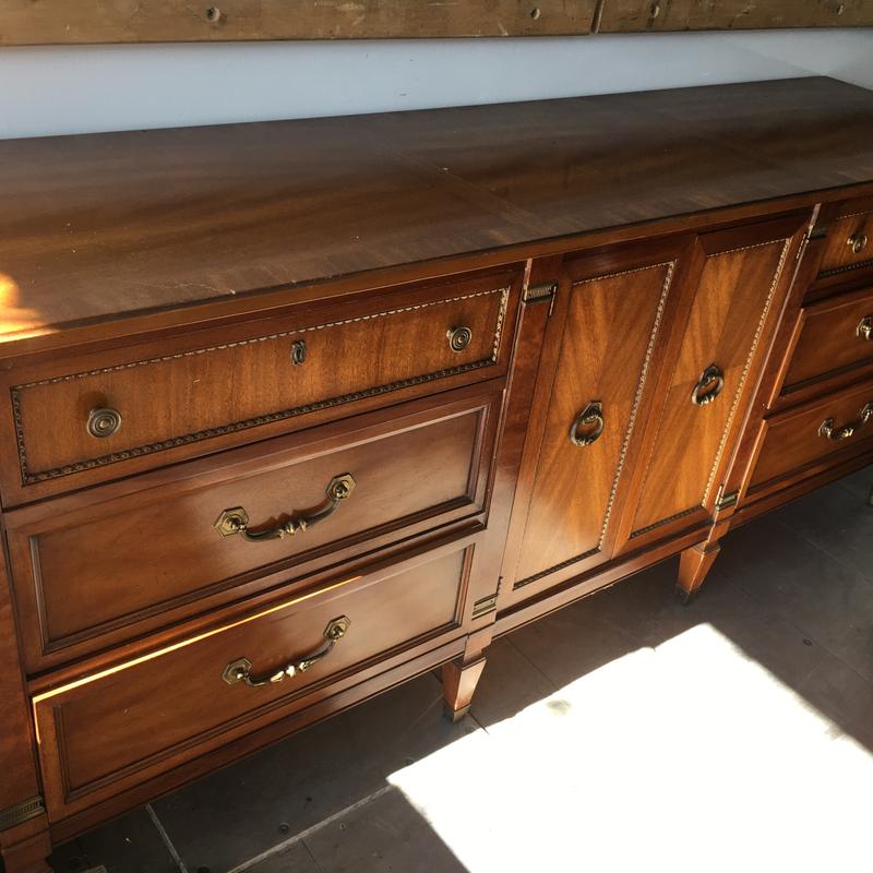 BUFFET ENTRANCE SIDE TABLE for sale in Pasadena, TX 5miles Buy and Sell