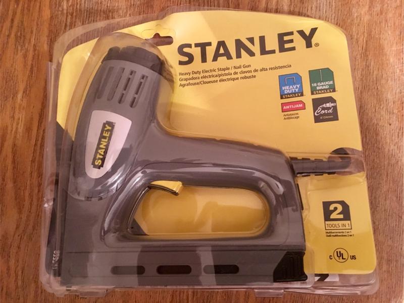 STANLEY ELECTRIC HEAVY DUTY NAIL & STAPLE GUN FOR REPAIR OR PARTS for