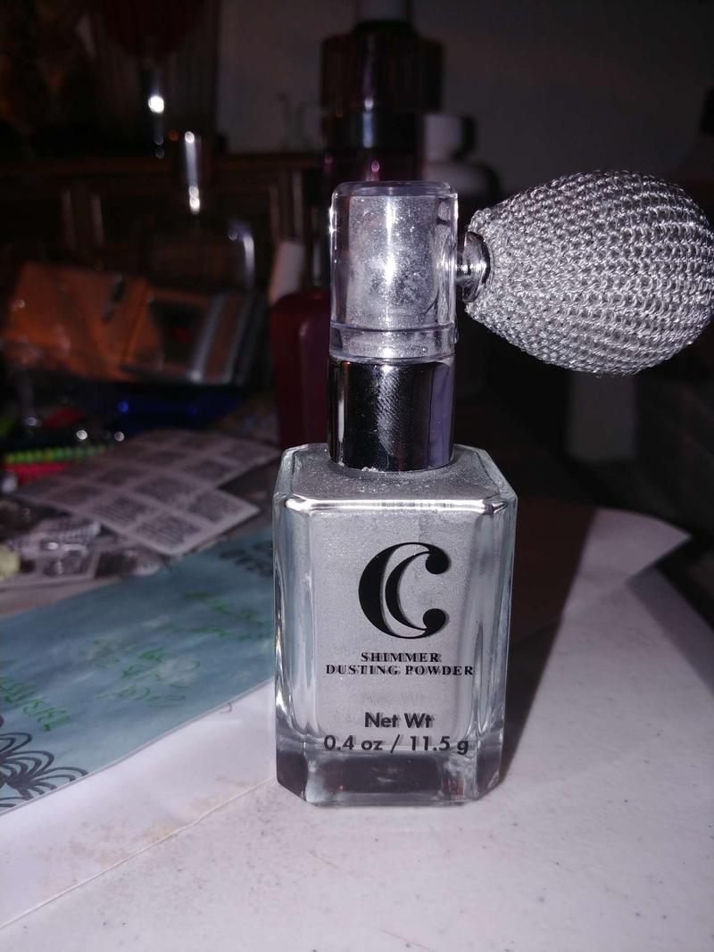 Charming Charlie's Shimmer Dusting Powder for sale in Vacaville, CA
