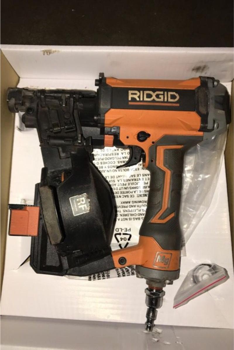 Ridgid 13/4 15 degree coil roofing nailer r175rnf for sale in Garden