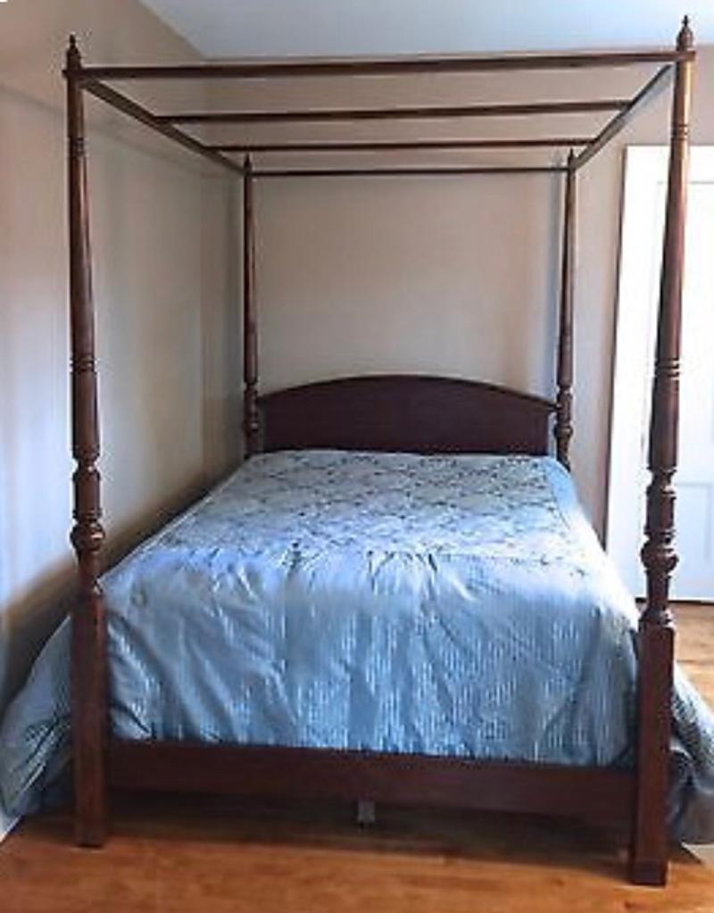 Queen 4 Poster / Canopy Bed by the Bombay Company for sale in Garland