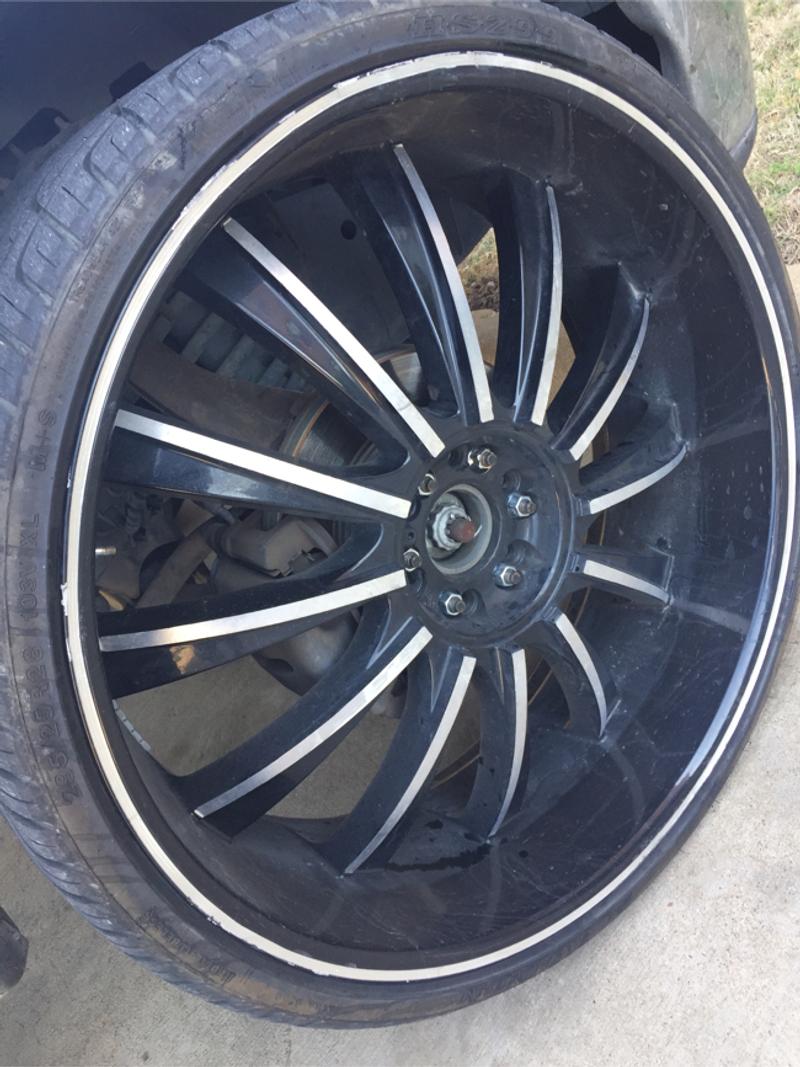 28 inch rims 6 lug universal for sale in Alvarado, TX 5miles Buy and