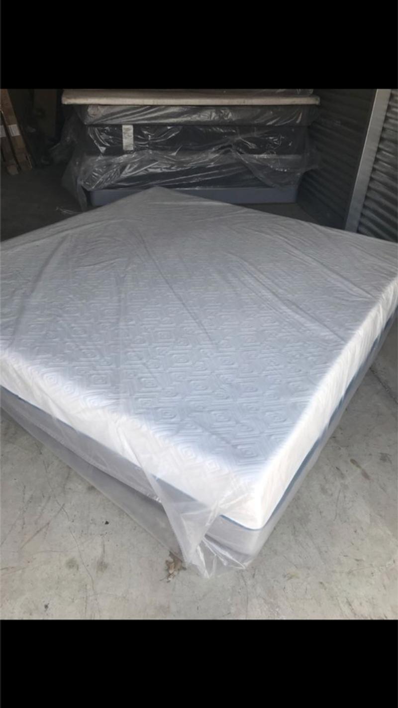 New Dream Bed Lux LX510 12" Firm Memory Foam Mattress with Box Springs