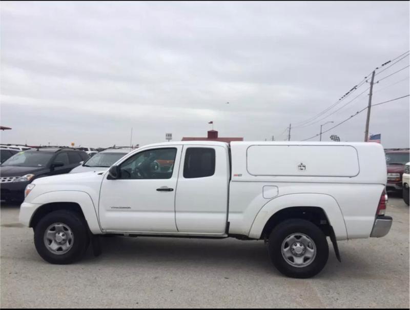 SnugTop Pro Truck Camper, Topper, Bed Cap (0515 Toyota for