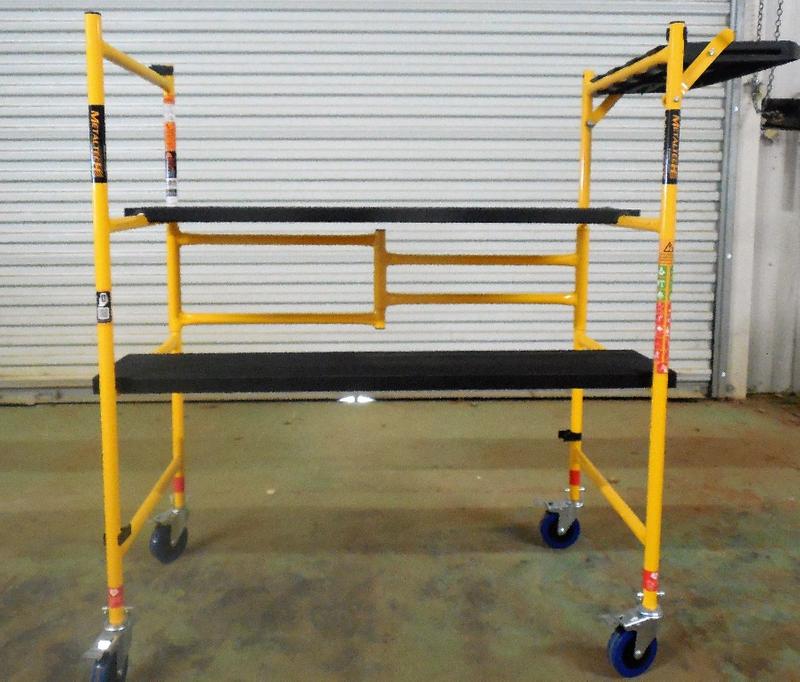 4' folding scaffold for sale in Jasper, GA 5miles Buy and Sell