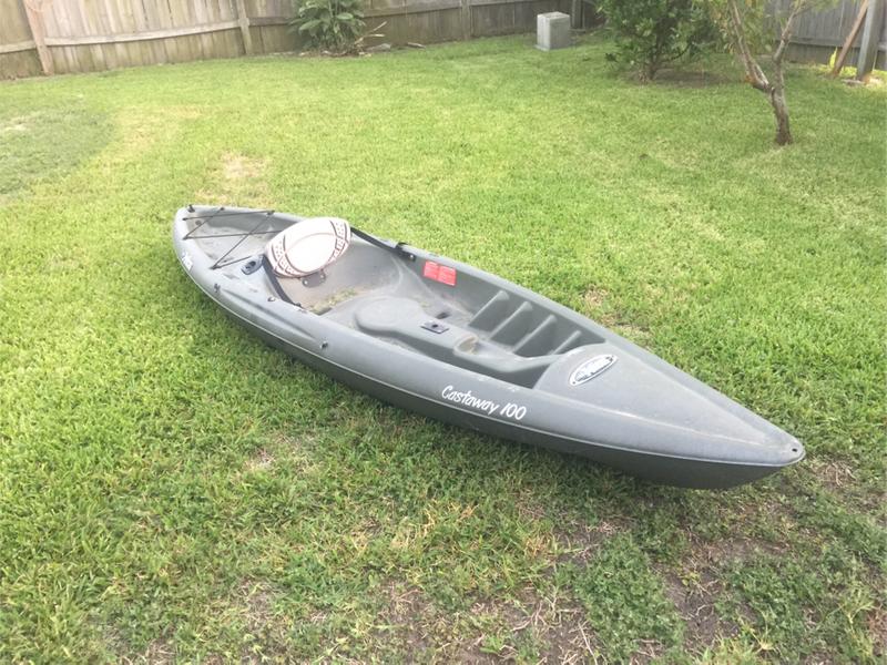 Castaway 100 fishing kayak for sale in Pasadena, TX 5miles Buy and Sell