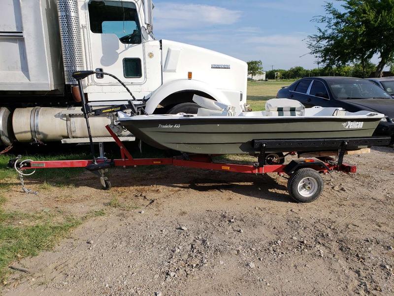 Pelican predator 103 and trailer for sale in Garland, TX 5miles Buy