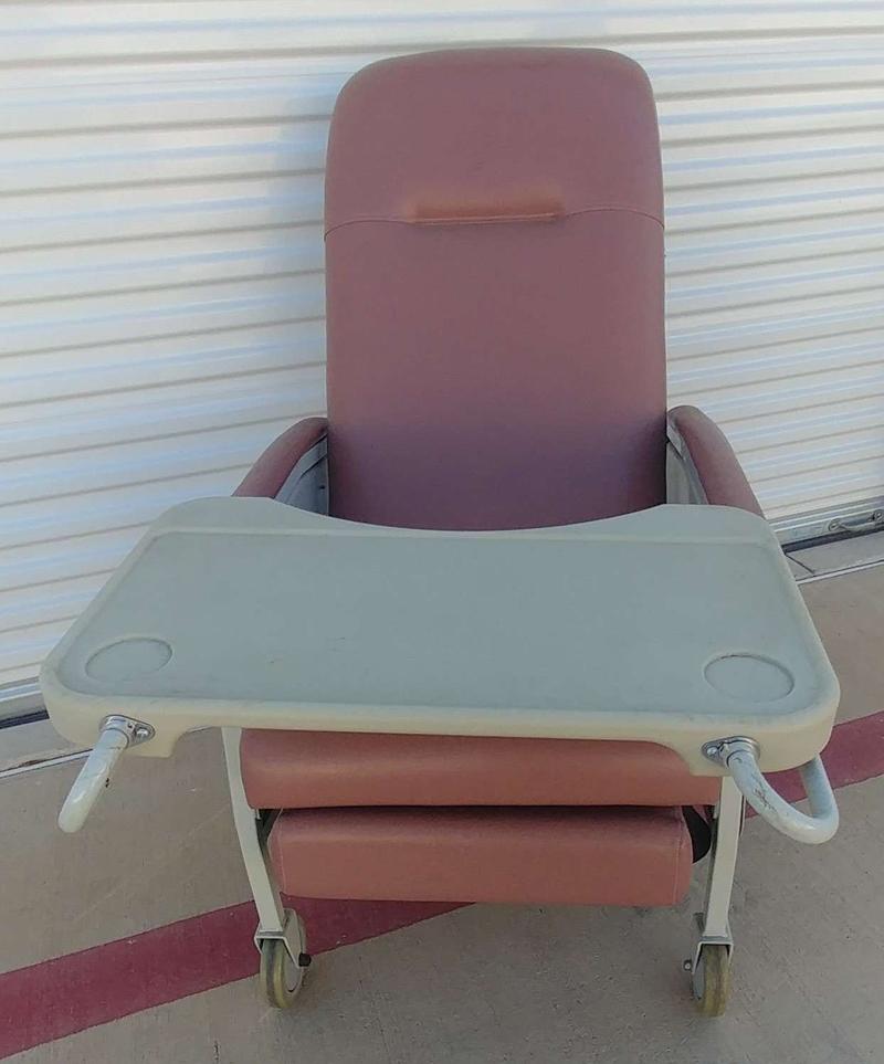 Drive Medical 3 Position Geri Chair Recliner, & Food TraySeat 21x19 for