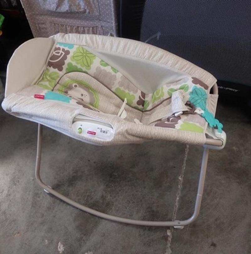 rock n play foldable sleeper