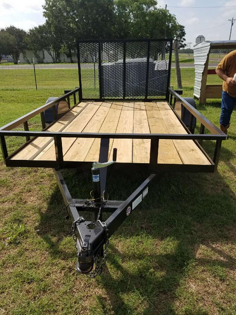12 ft x 83 inch utility trailer for sale in Corsicana, TX