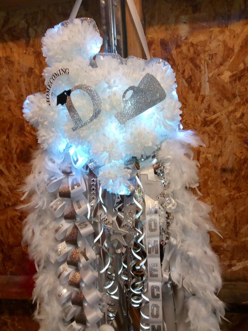 Mums and Garters for sale in Fort Worth, TX 5miles Buy and Sell