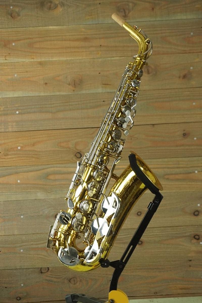 PreOwned Conn 21M Alto Sax for sale in San Antonio, TX 5miles Buy