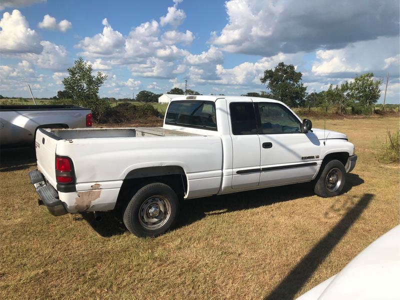 2001 Dodge Ram Pickup 1500 2dr Club Cab SLT 2WD SB for sale in