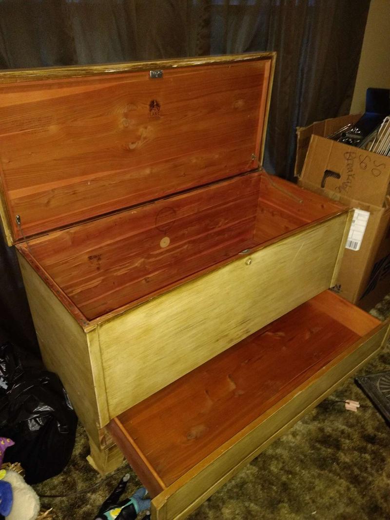 Reduced Lane 1951 Cedar Chest for sale in Cushing, TX 5miles Buy and