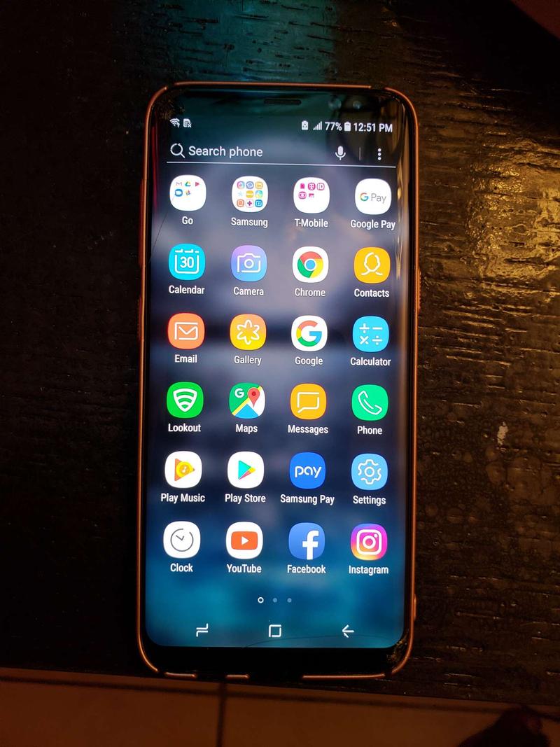 Samsung Galaxy s8 unlock small scratch on the screen for sale in Fort