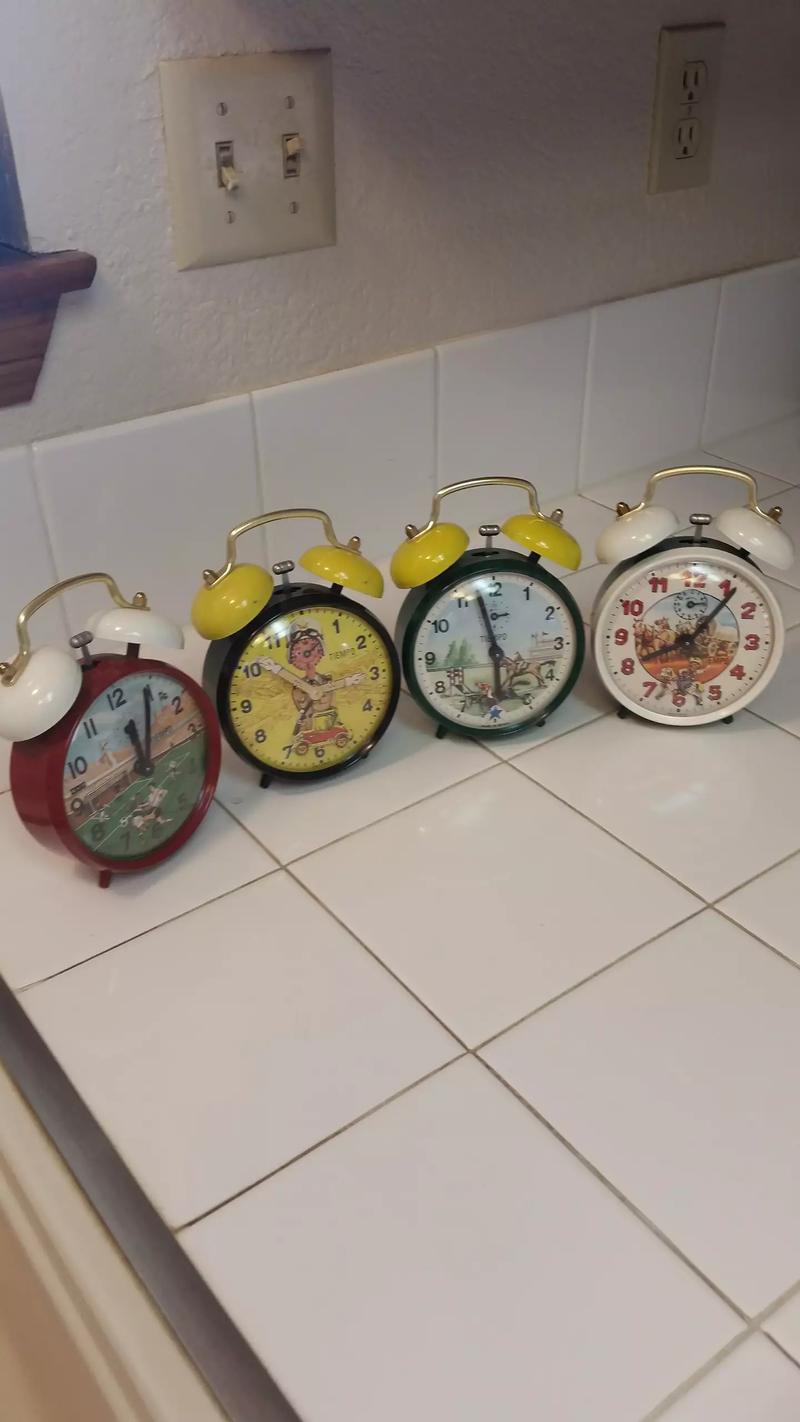 4 Vintage Tiempo Animated Alarm Clocks. Made In Brazil. Like new. Hard