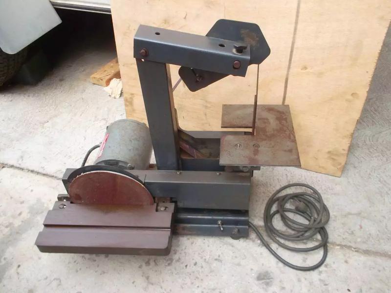 Dayton 1" Belt/8" Disc Sander / Grinder Model Number 2Z646B for sale in
