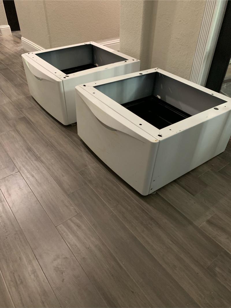MAYTAG PEDESTAL SET RAISES YOUR WASHER AND DRYER TO A MORE COMFORTABLE